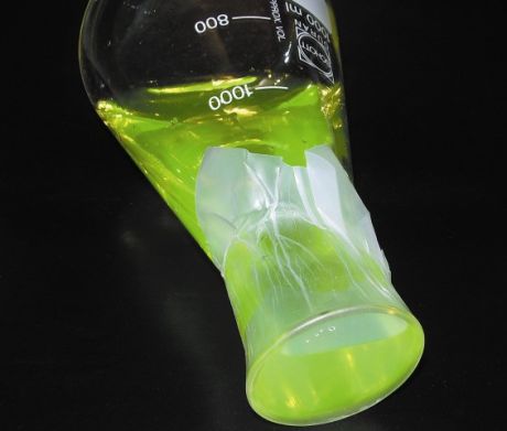 Sealing film
